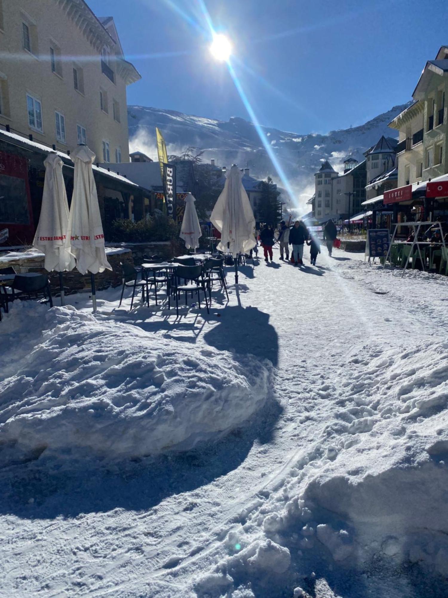 Apartamento Alpino Plaza De Andalucia A Pie De Pistas Sierra Nevada Eksteriør billede